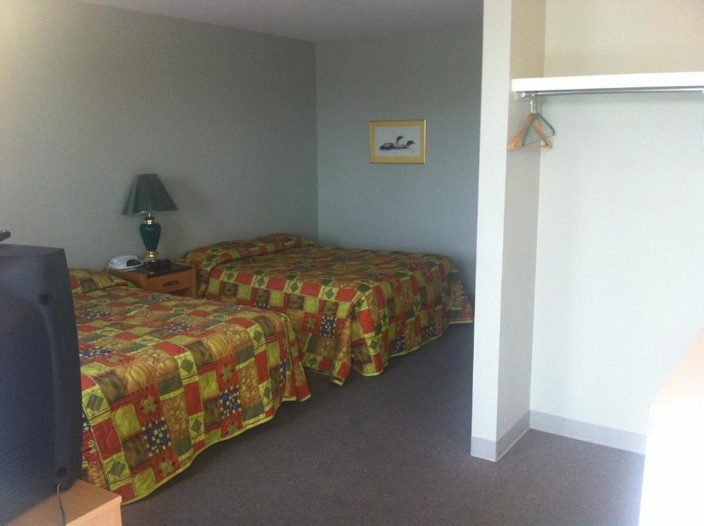 Raccoon Lodge Motel Sylvan Lake Kamer foto